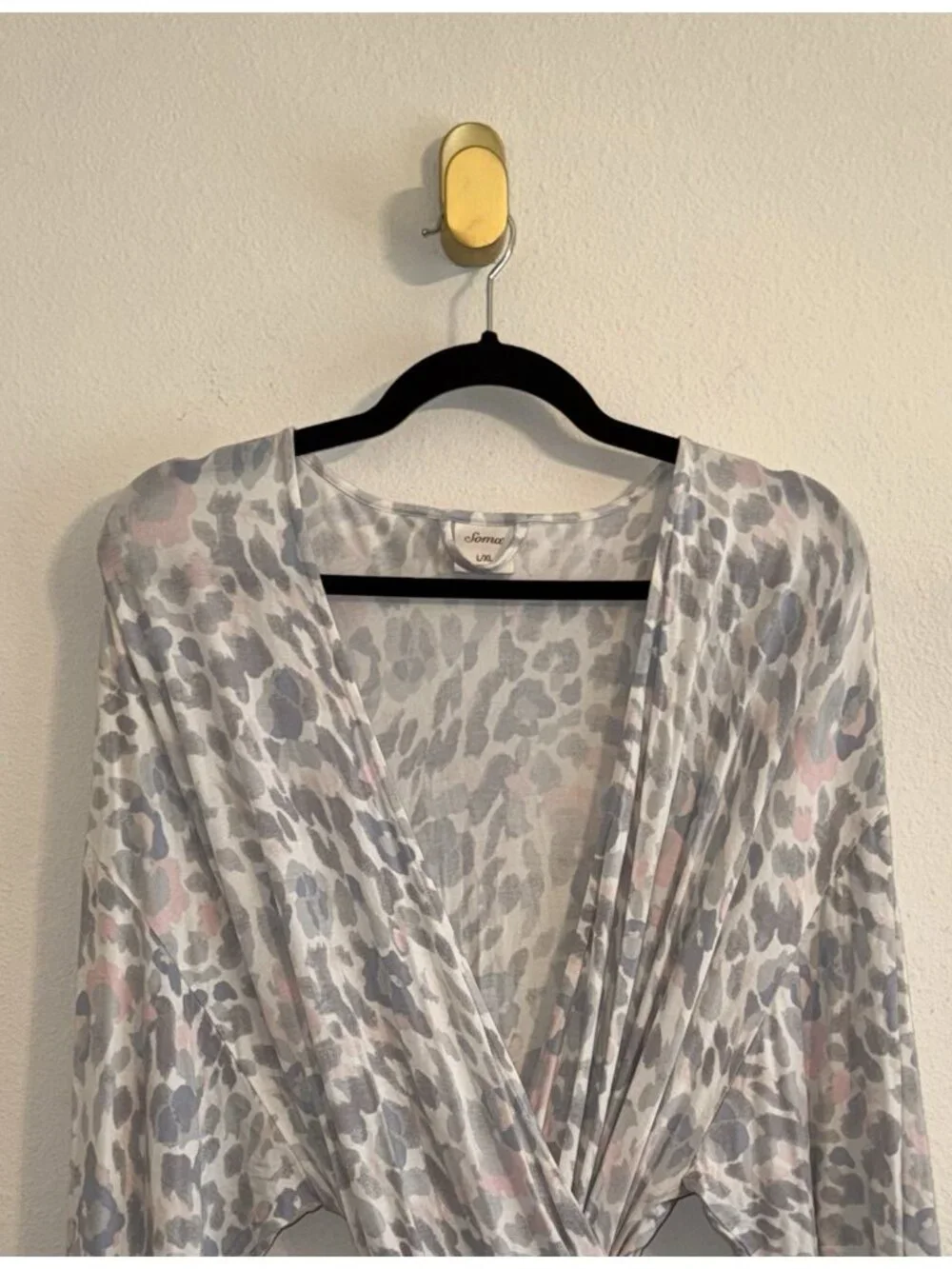 Soma Bathrobe Robe Sleepwear Loungewear Animal Print Womens L/XL Gray - Picture 2 of 5